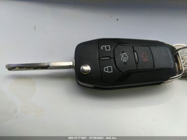 3FA6P0HD1GR247833 Ford FUSION SE