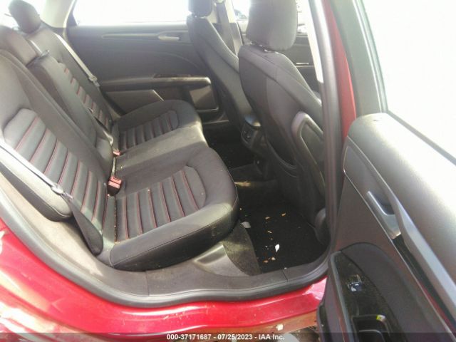 3FA6P0HD1GR247833 Ford FUSION SE
