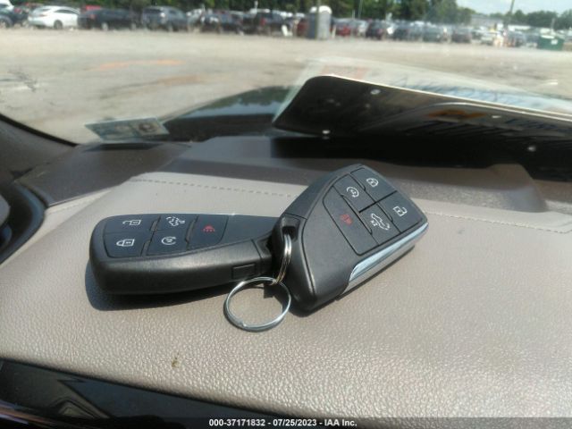 3GTUUDED4NG653300 GMC Sierra 1500 Slt