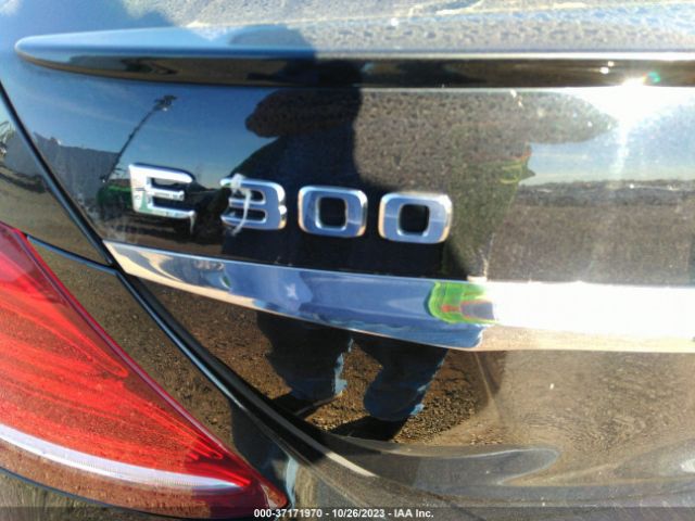WDDZF4KB4HA207790 Mercedes-Benz E-class E 300