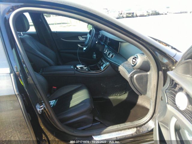 WDDZF4KB4HA207790 Mercedes-Benz E-class E 300