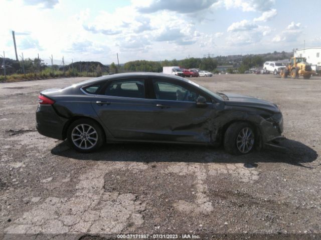 3FA6P0HD0HR362537 Ford FUSION SE