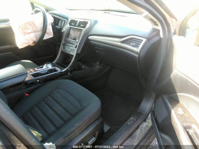 3FA6P0HD0HR362537 Ford FUSION SE