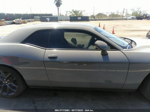2C3CDZAG1KH670127 Dodge Challenger Sxt