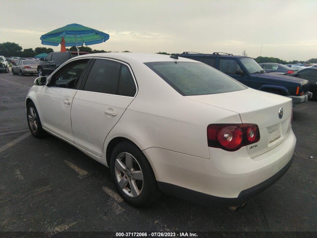 2009 VOLKSWAGEN JETTA SEDAN SE/SEL VIN: 3VWRM71K99M058538
