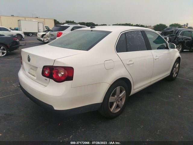 2009 VOLKSWAGEN JETTA SEDAN SE/SEL VIN: 3VWRM71K99M058538