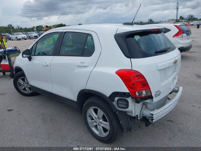 Chevrolet TRAX LS 2020 KL7CJKSB8LB049389 Image 3