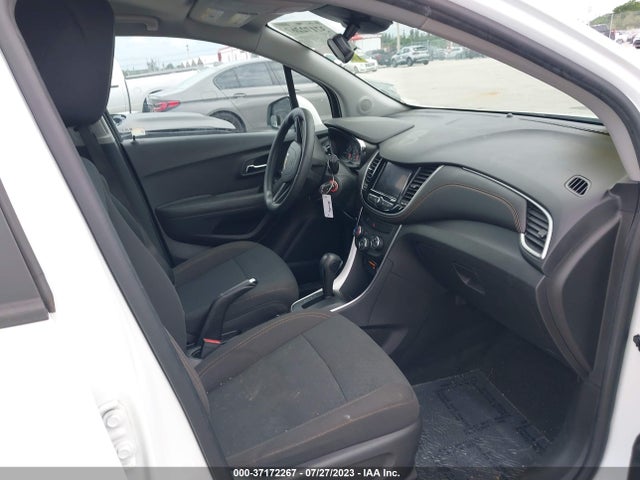Chevrolet TRAX LS 2020 KL7CJKSB8LB049389 Image 5