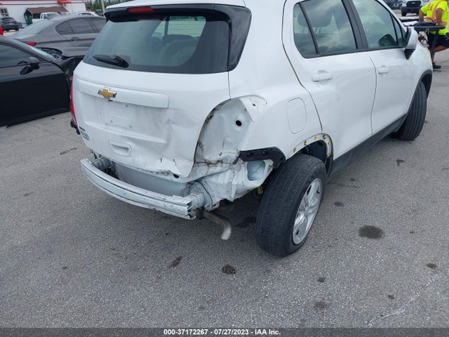 Chevrolet TRAX LS 2020 KL7CJKSB8LB049389 Image 6