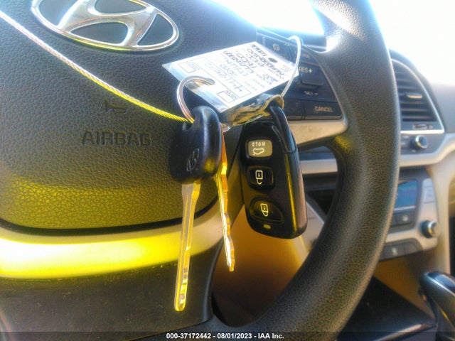 2018 HYUNDAI ELANTRA SEL VIN: KMHD84LF6JU687766