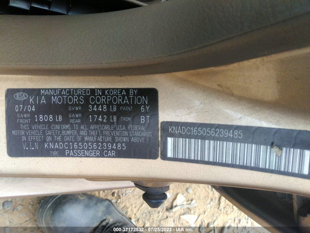 2005 KIA RIO CINCO VIN: KNADC165056239485