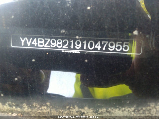 2009 VOLVO XC70 3.2L VIN: YV4BZ982191047955