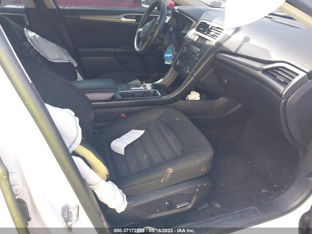 2018 FORD FUSION SE VIN: 3FA6P0H70JR221001