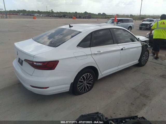 3VWC57BU4MM021960 Volkswagen Jetta S/se/r-line