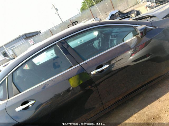 Nissan Altima 2.5 S 2018 1N4AL3AP4JC230767 Image 12
