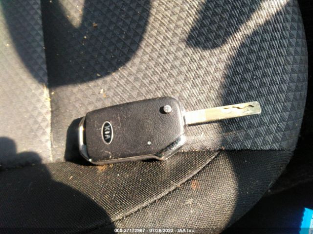 KNDJ23AU0L7006118 KIA SOUL LX