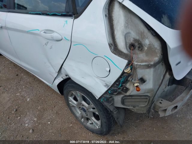 3FADP4EJ0FM204279 Ford FIESTA SE