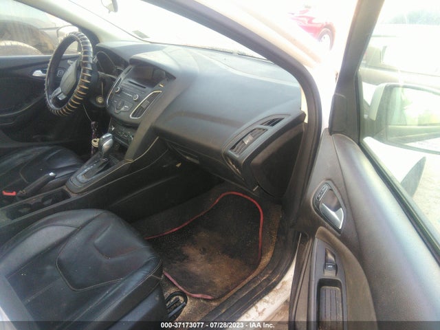Ford FOCUS SE 2016 1FADP3F27GL385529 Image 7