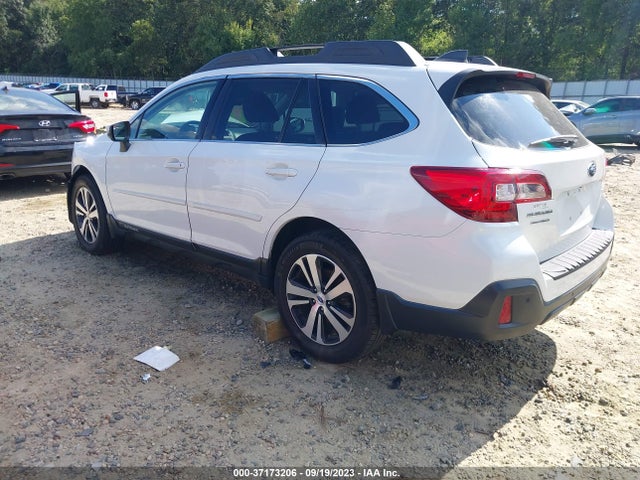 Subaru Outback Limited 2018 4S4BSENC1J3271423 Image 3