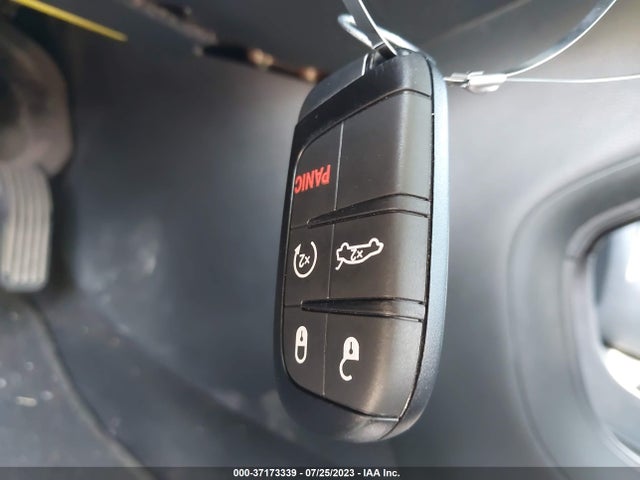 Chrysler 200 S 2015 1C3CCCBB0FN689171 Image 3