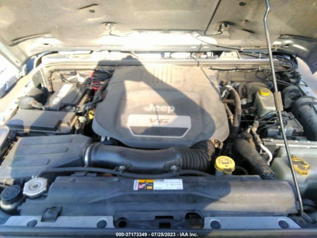 1C4BJWEGXFL512709 Jeep Wrangler Unlimited Sahara