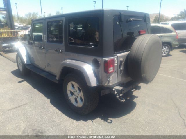 1C4BJWEGXFL512709 Jeep Wrangler Unlimited Sahara
