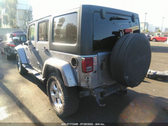 1C4BJWEGXFL512709 Jeep Wrangler Unlimited Sahara