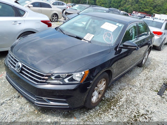 1VWAT7A31GC053292 Volkswagen Passat 1.8t S
