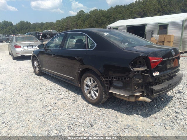 1VWAT7A31GC053292 Volkswagen Passat 1.8t S