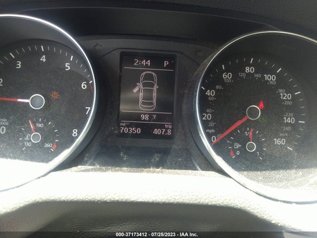 1VWAT7A31GC053292 Volkswagen Passat 1.8t S