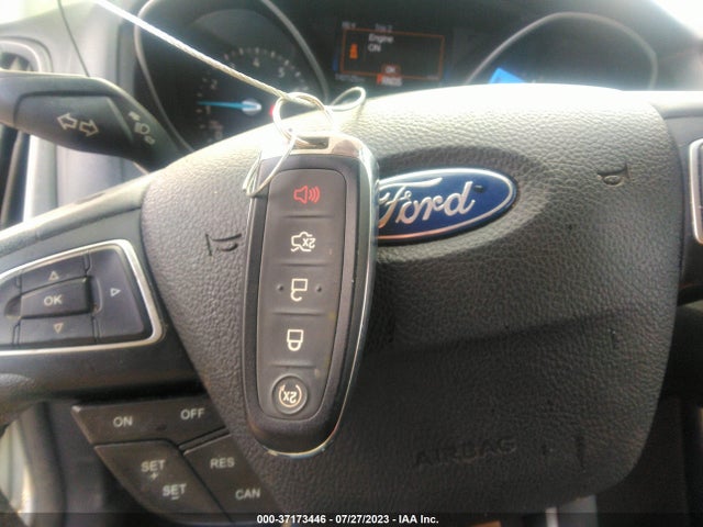 2015 FORD FOCUS TITANIUM VIN: 1FADP3N24FL259502