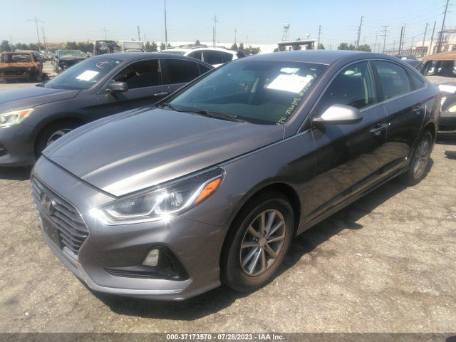 Hyundai SONATA SE 2018 5NPE24AF5JH683568 Image 2