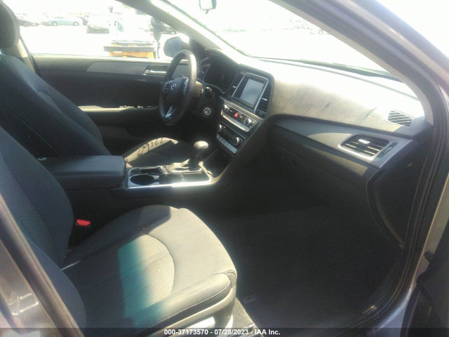 Hyundai SONATA SE 2018 5NPE24AF5JH683568 Image 11