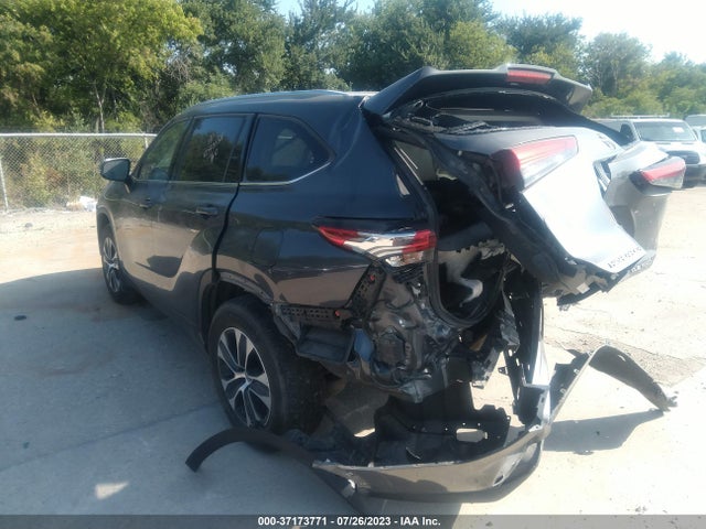 Toyota Highlander Xle 2021 5TDGZRBH9MS525072 Image 8