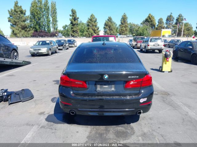 WBAJA9C50KB398621 BMW 5 Series 530e Iperformance