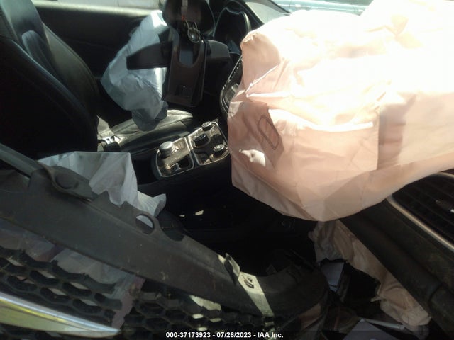 1C3CCCCG2FN524684 Chrysler 200 C