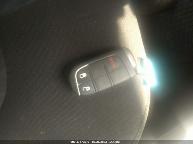 3C4NJDABXJT178951 Jeep Compass Sport