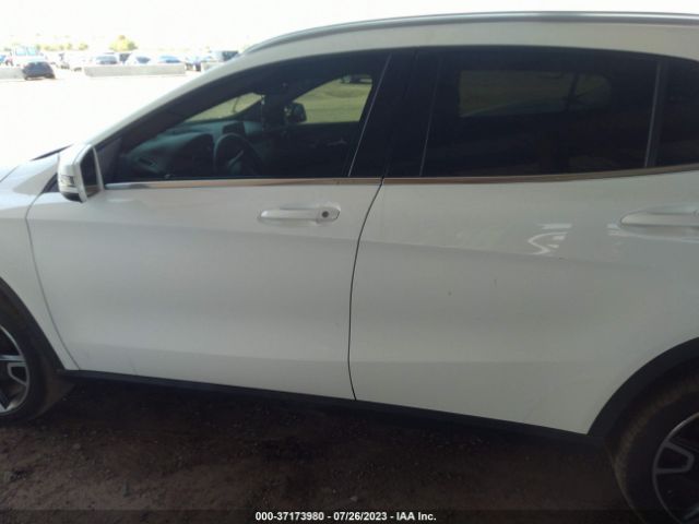 WDCTG4EB8LU028839 Mercedes-Benz Gla Gla 250