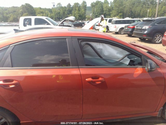 3KPF34AD6ME330863 KIA Forte Gt-line