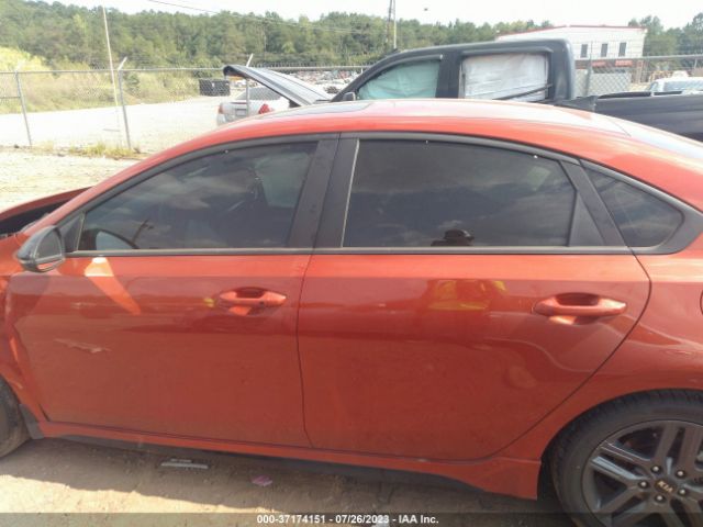3KPF34AD6ME330863 KIA Forte Gt-line