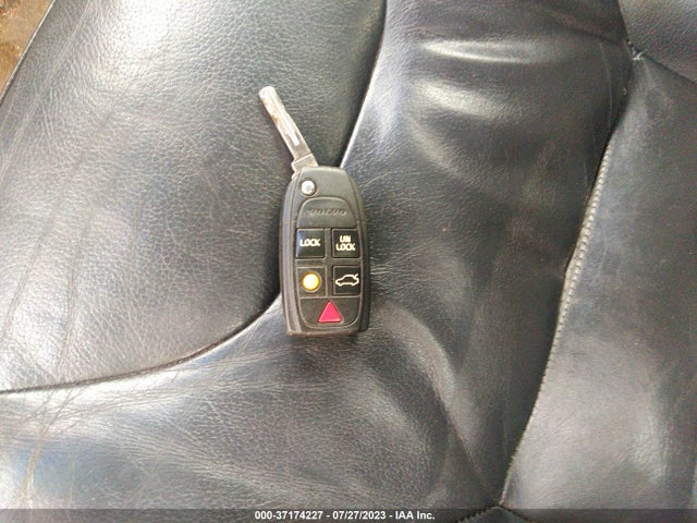 2004 VOLVO S60 VIN: YV1RH59H542408391