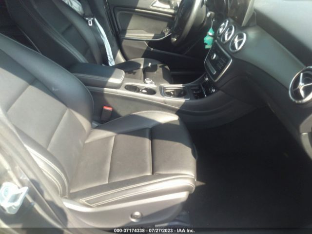 WDDSJ4EB8HN421976 Mercedes-Benz Cla Cla 250