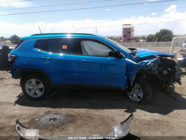 3C4NJDBB5NT122985 Jeep Compass Latitude