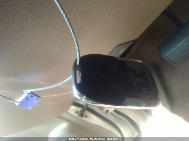 1GKS1HKC8FR307159 GMC Yukon Xl Slt