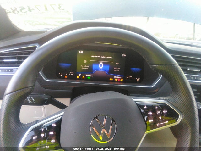 3VVCB7AX6NM111878 Volkswagen Tiguan Se R-line Black