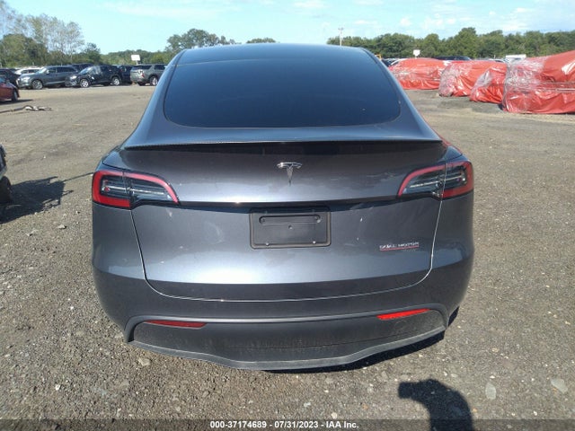 7SAYGDEF8PF696785 Tesla Model Y Performance