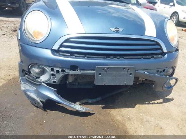 2011 MINI COOPER WMWSU3C59BTX97238 Photo 5