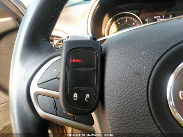 1C4PJLLBXKD242736 Jeep Cherokee Latitude Plus