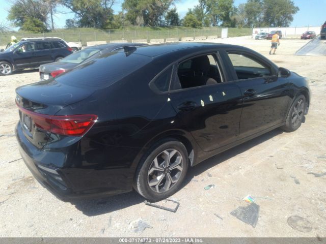 3KPF24AD8LE209172 KIA Forte Lxs