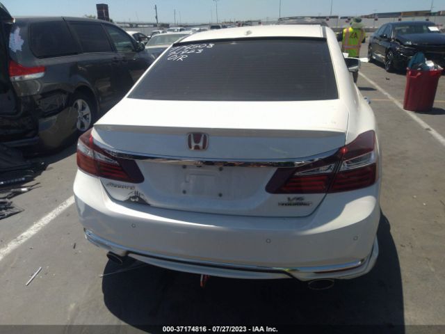 1HGCR3F96HA003955 Honda Accord Sedan Touring